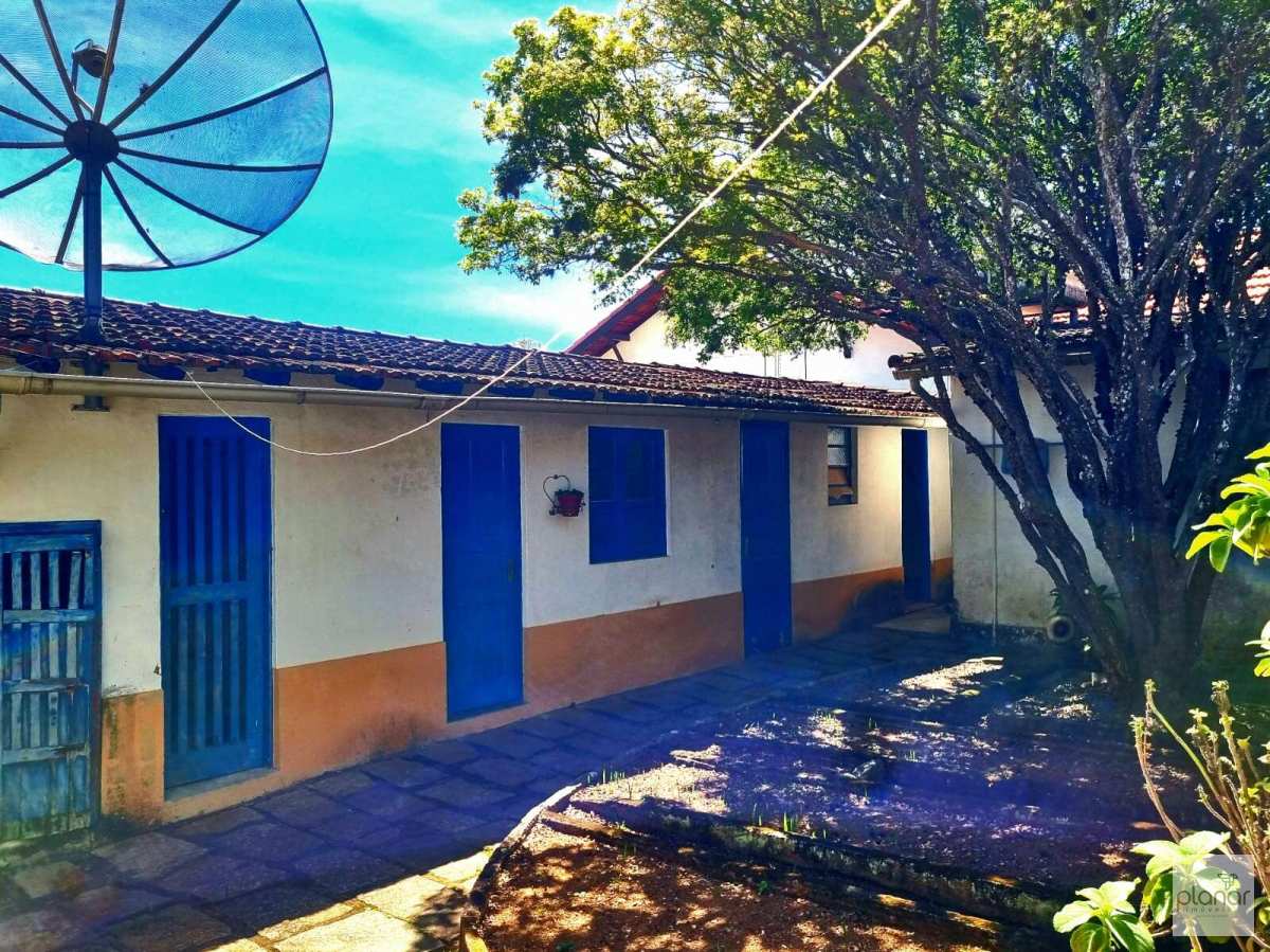  - Casa à venda em Petrópolis, Nogueira, com 4 quartos, 742m²